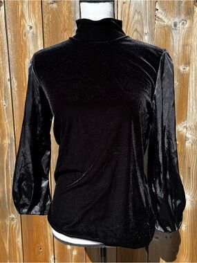 Anne Klein Gothic Black Velvet Mock Neck Long Sleeve Top